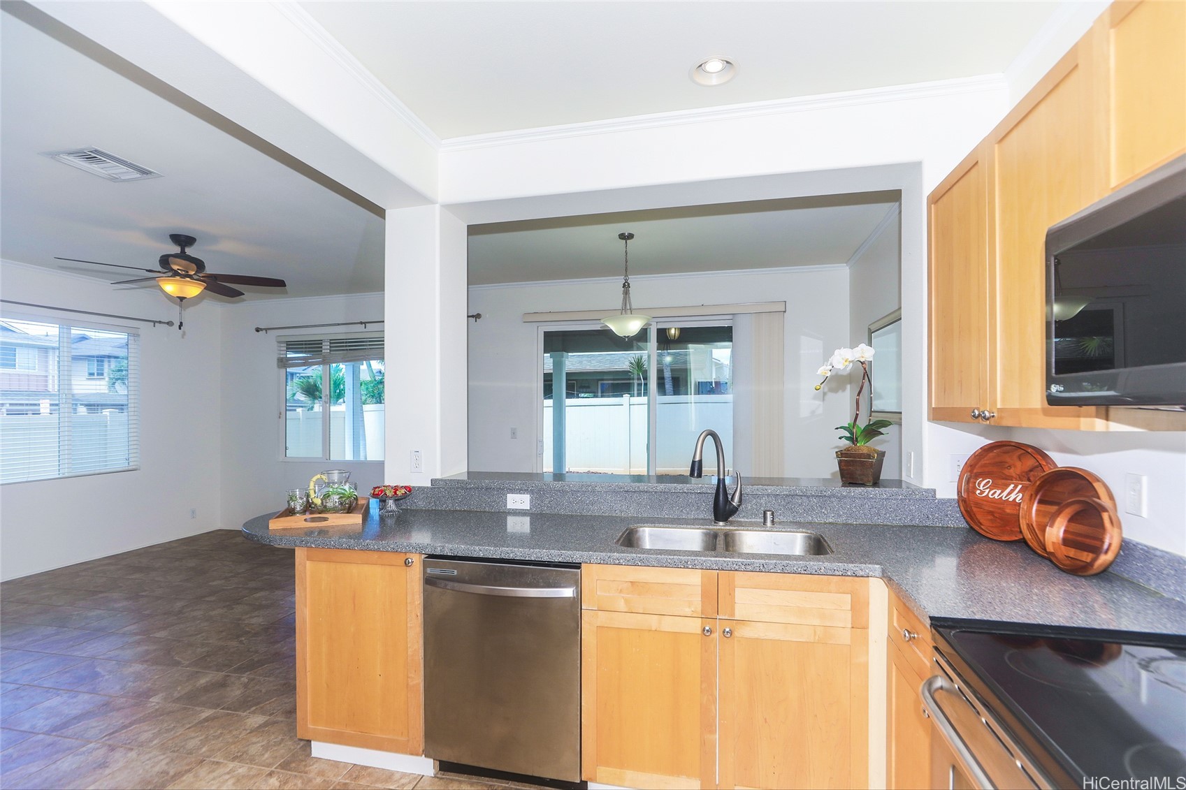 91-1200 Keaunui Drive 400
