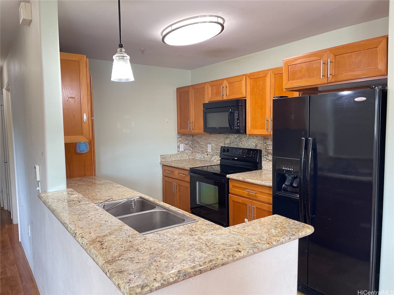 91-1029 Kamaaha Avenue 1202