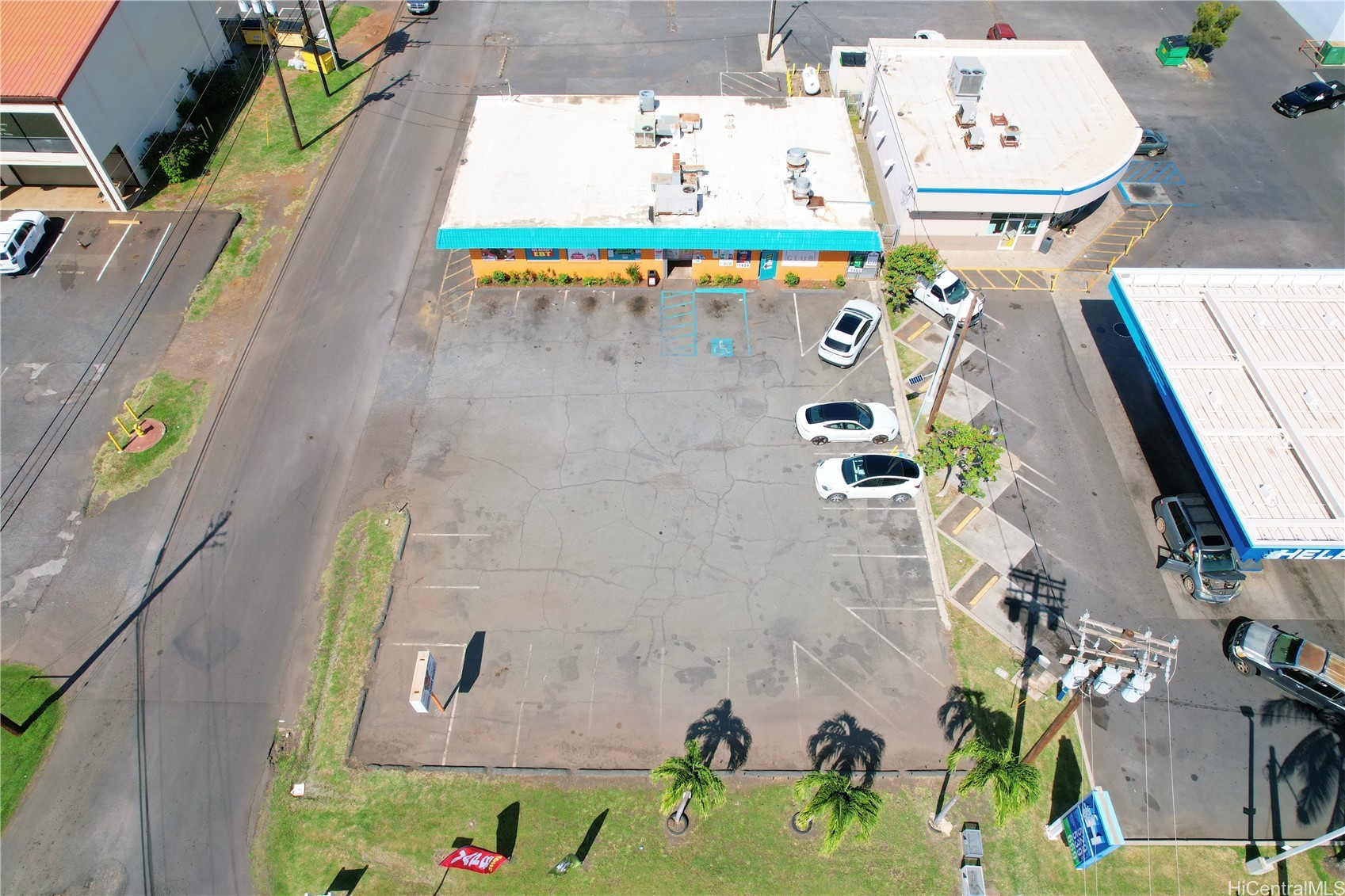 86-90 Farrington Highway