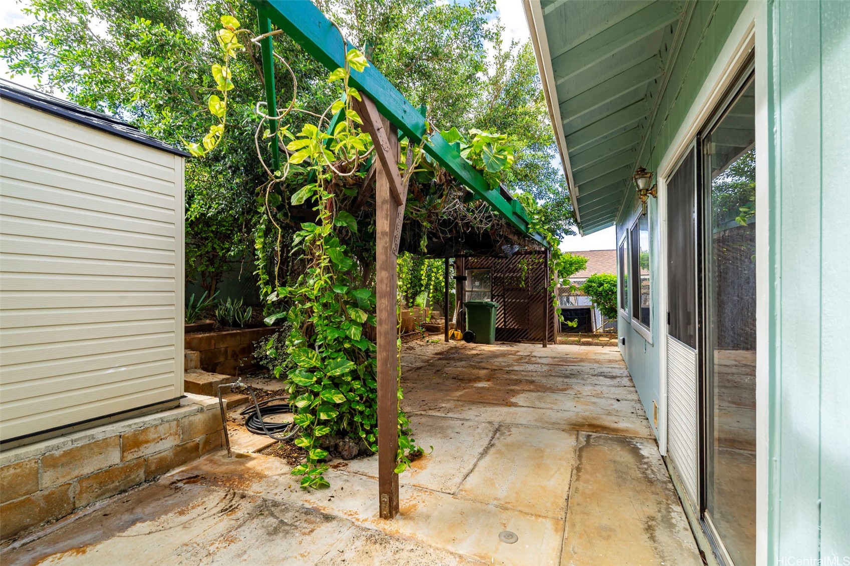 86-205 Moelua Street