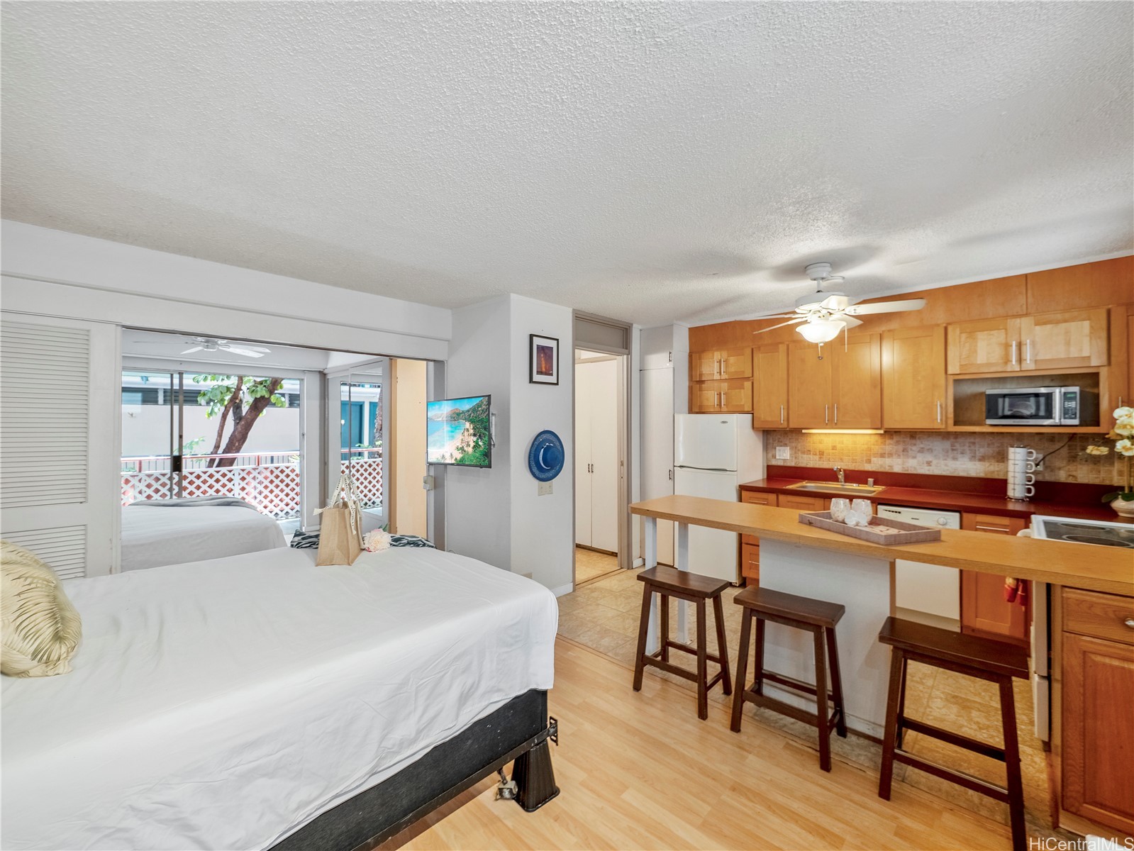 417 Nohonani Street 312