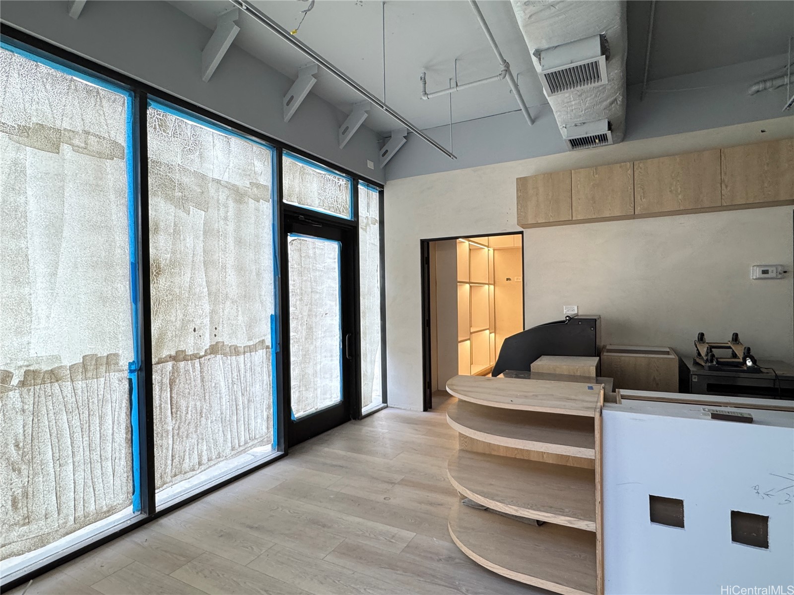 602 Queen Street C1