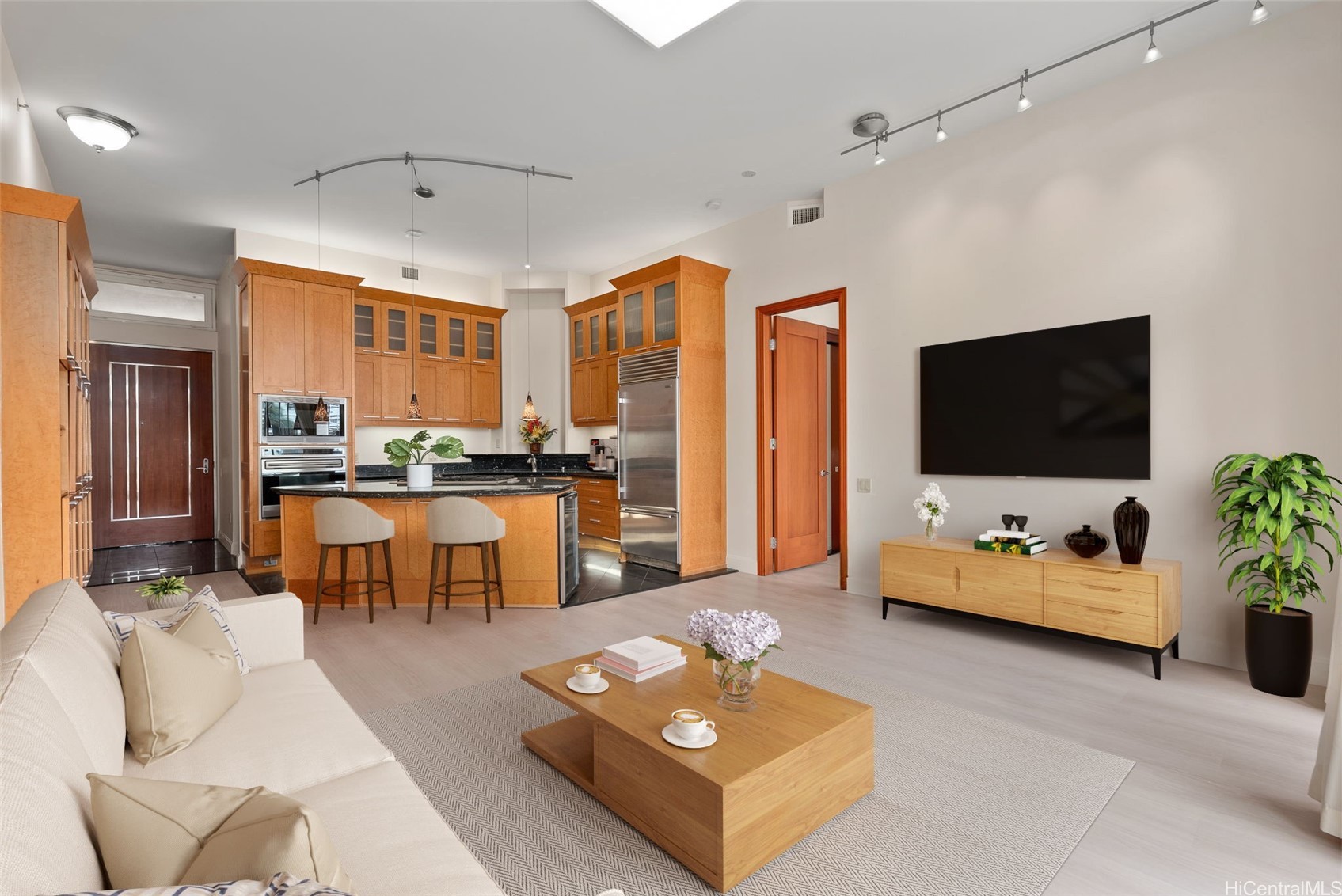 427 Launiu Street 505