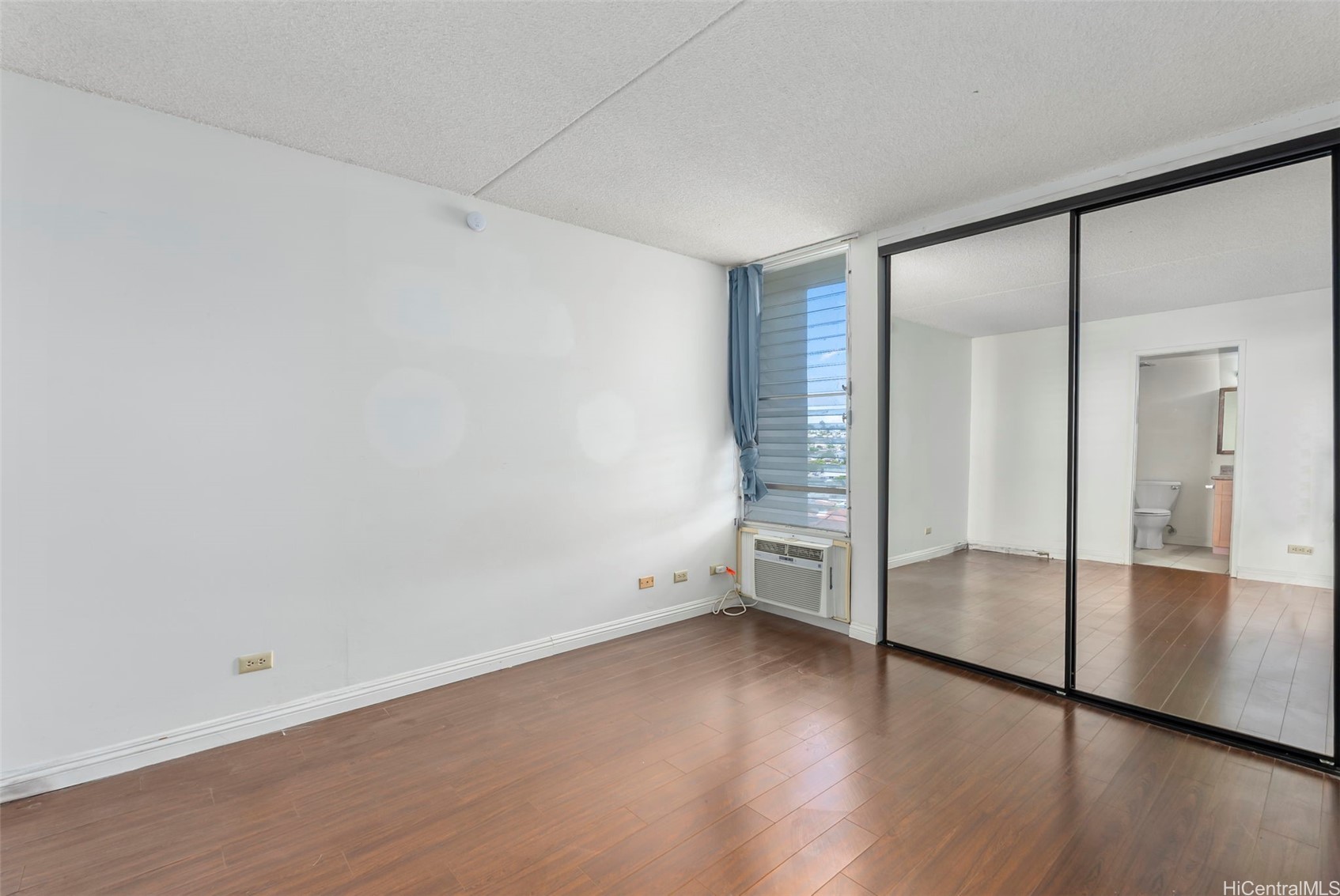 2029 Nuuanu Avenue 1105