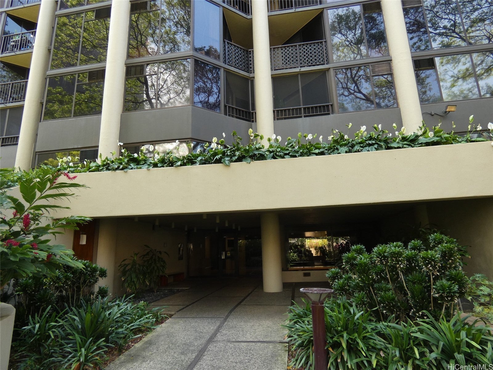 60 N Beretania Street 3406