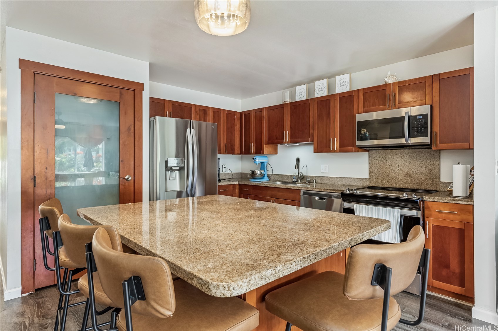 95-060 Waikalani Drive 301