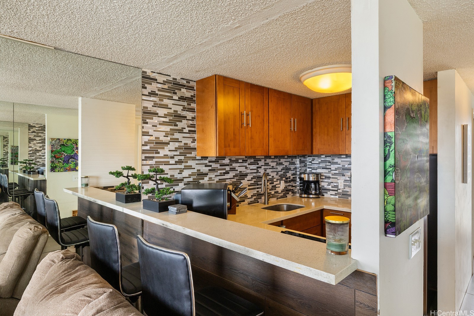 2542 Date Street 906