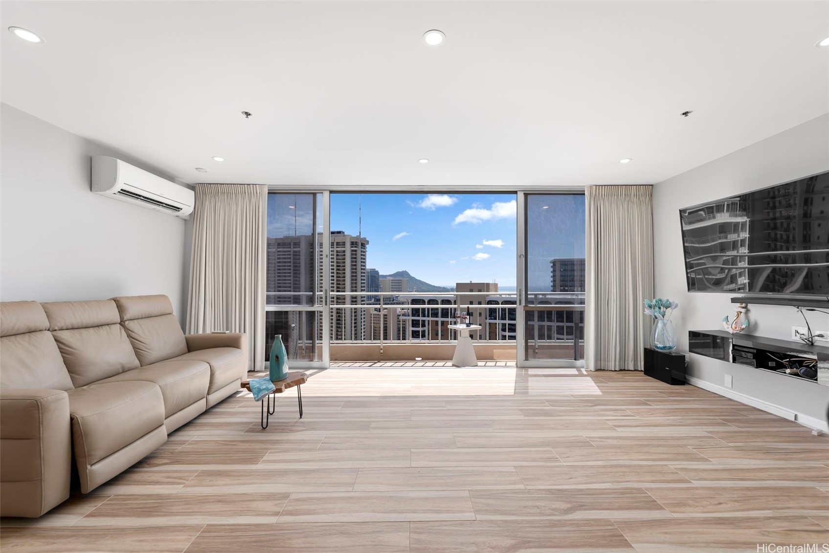 1777 Ala Moana Boulevard 2611