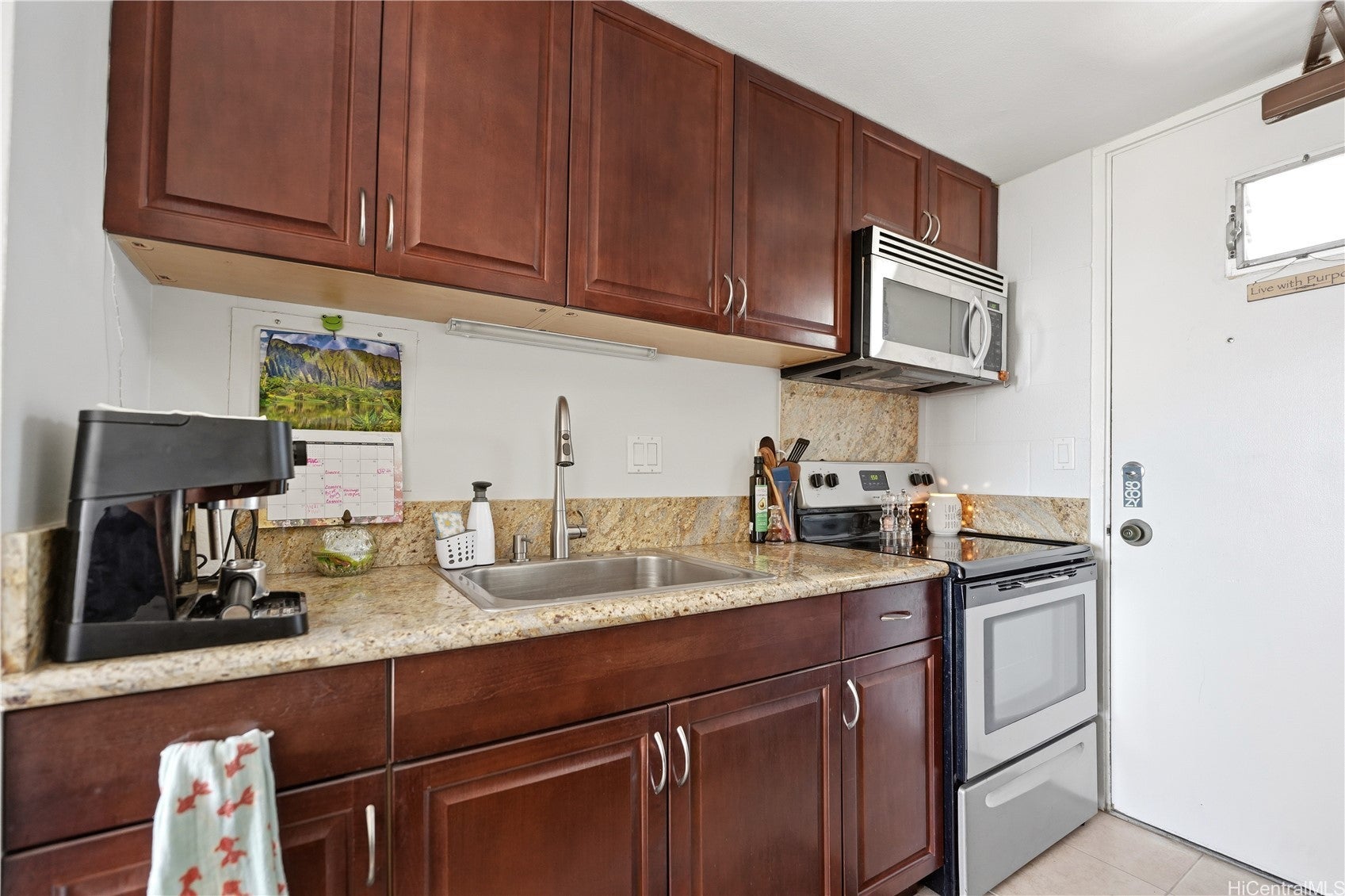 1419 Dominis Street 1202