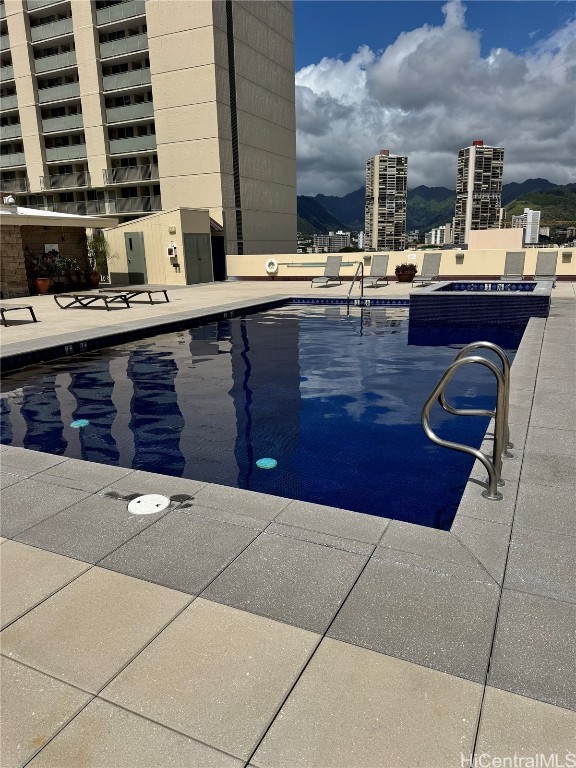 Aloha Lani Condominium