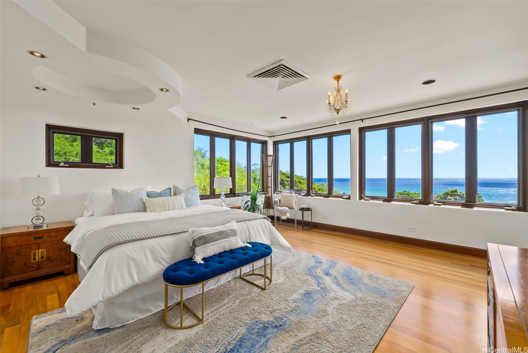 Honolulu, Hawaii, 96815, United States, 4 Bedrooms Bedrooms, ,6 BathroomsBathrooms,Residential,Active,2033377