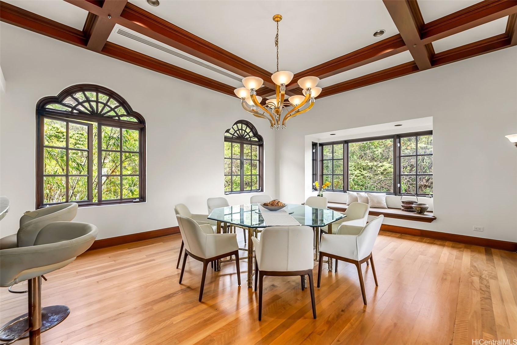Honolulu, Hawaii, 96815, United States, 4 Bedrooms Bedrooms, ,6 BathroomsBathrooms,Residential,Active,2033377