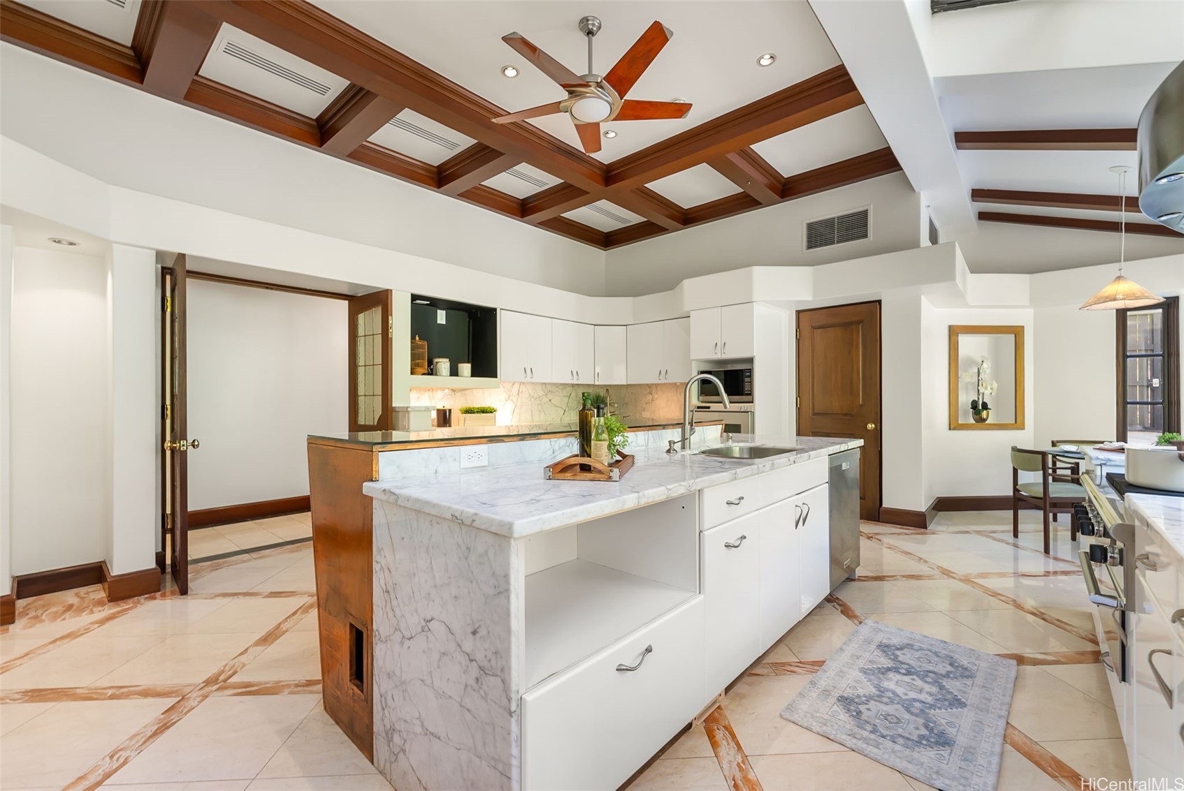 Honolulu, Hawaii, 96815, United States, 4 Bedrooms Bedrooms, ,6 BathroomsBathrooms,Residential,Active,2033377