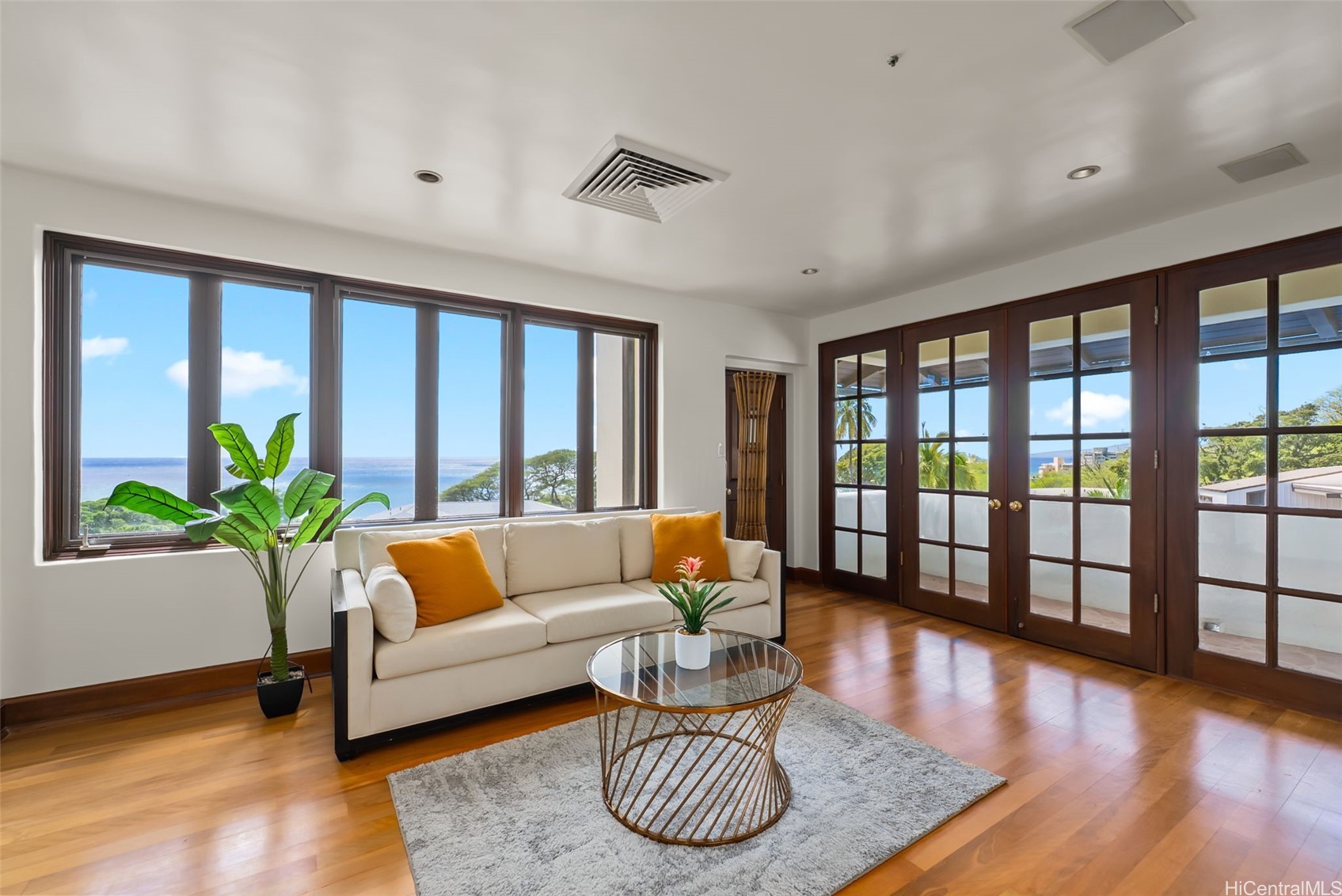 Honolulu, Hawaii, 96815, United States, 4 Bedrooms Bedrooms, ,6 BathroomsBathrooms,Residential,Active,2033377