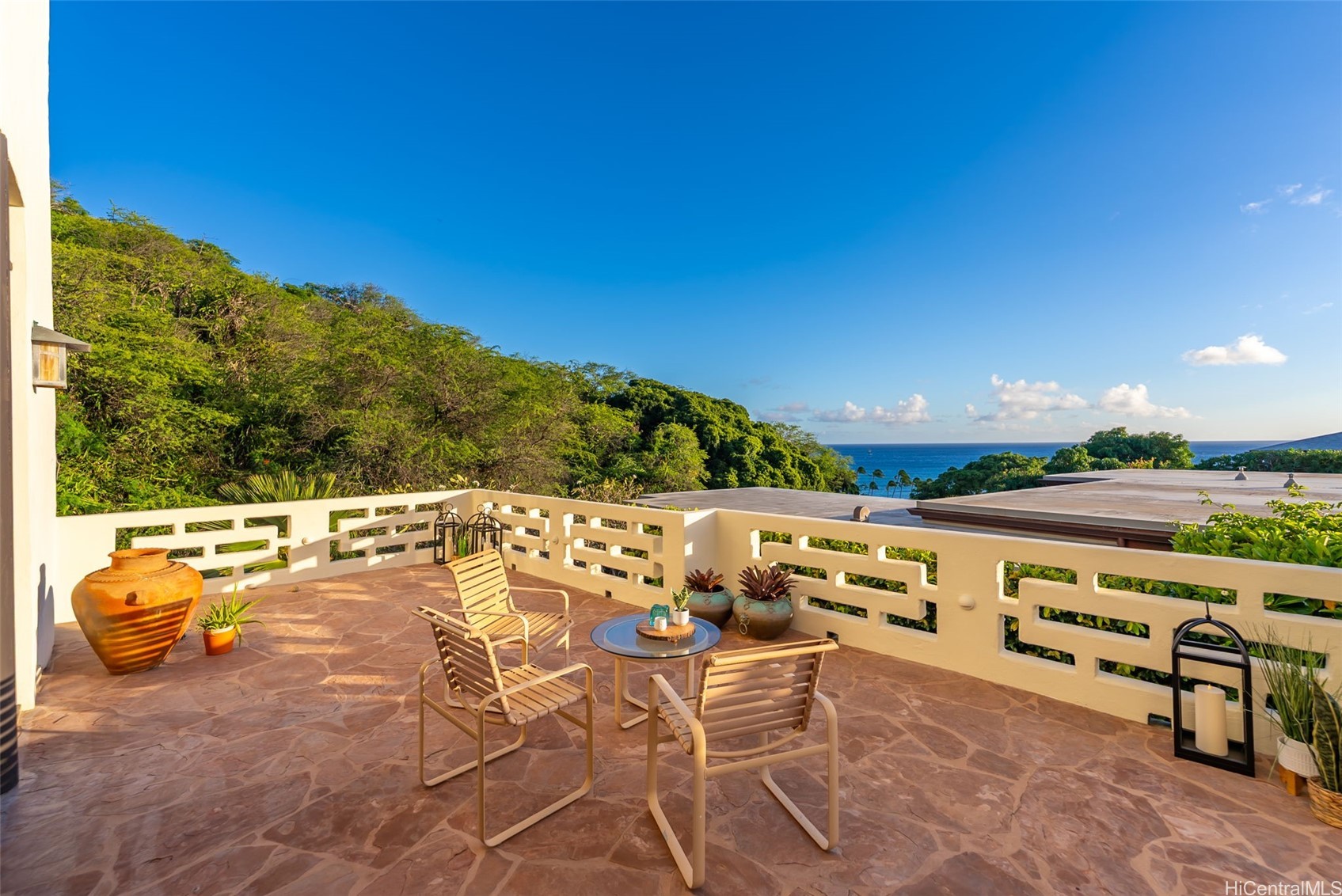 Honolulu, Hawaii, 96815, United States, 4 Bedrooms Bedrooms, ,6 BathroomsBathrooms,Residential,Active,2033377