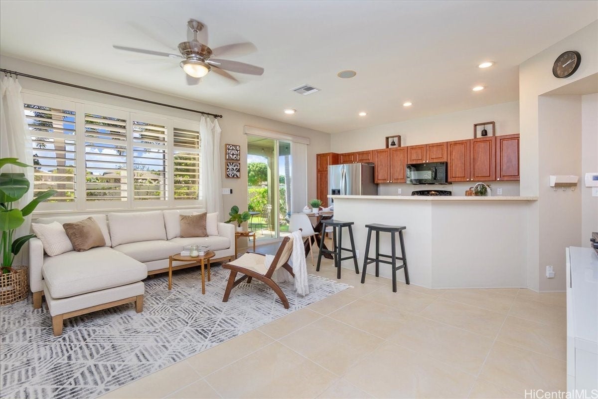 91-1001 Keaunui Drive 304