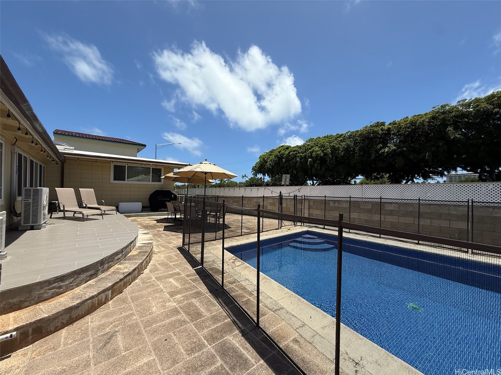 Honolulu Duplex