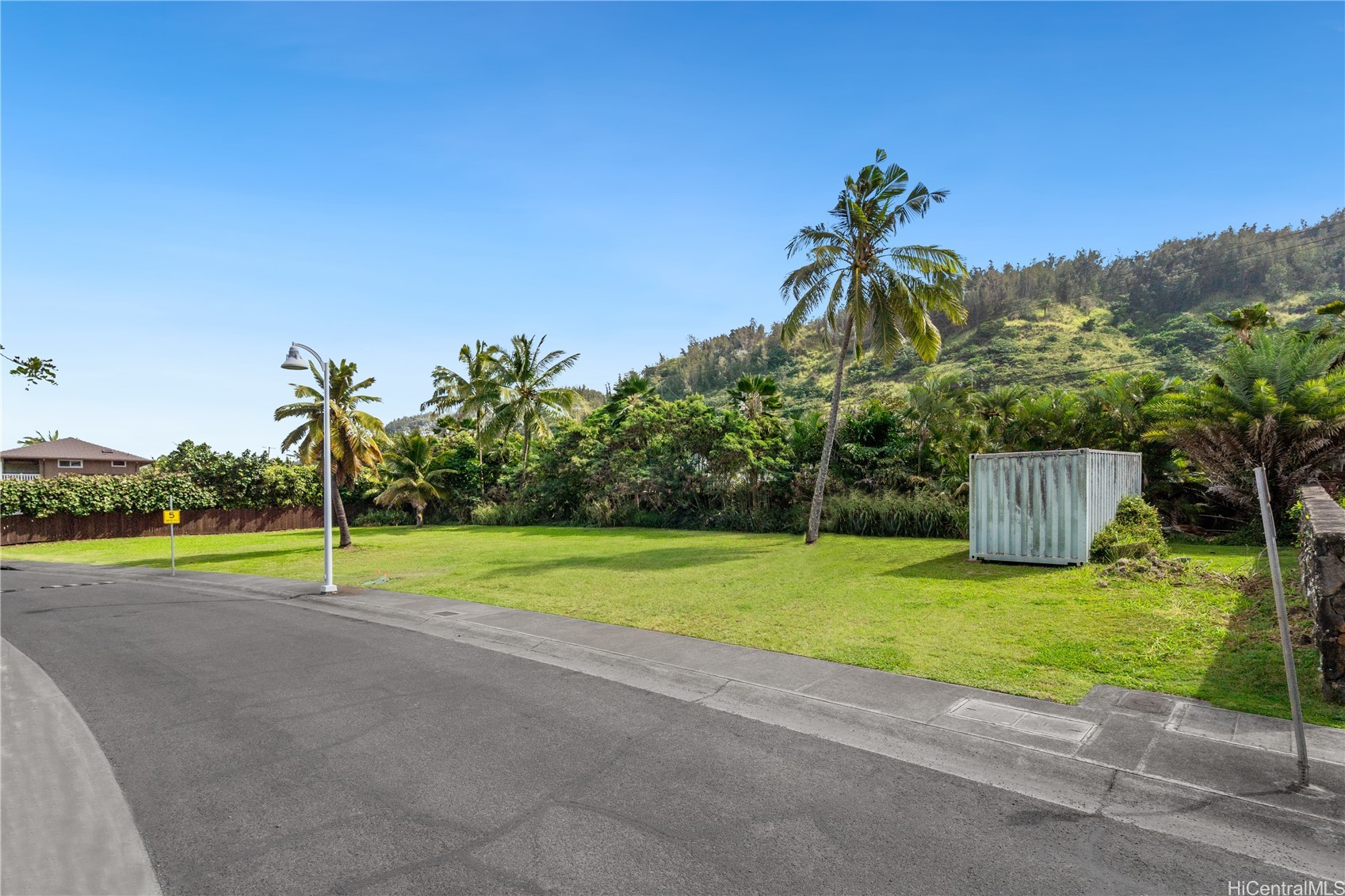 Haleiwa Land