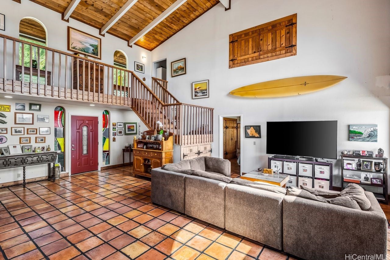 4969 Maunalani Circle