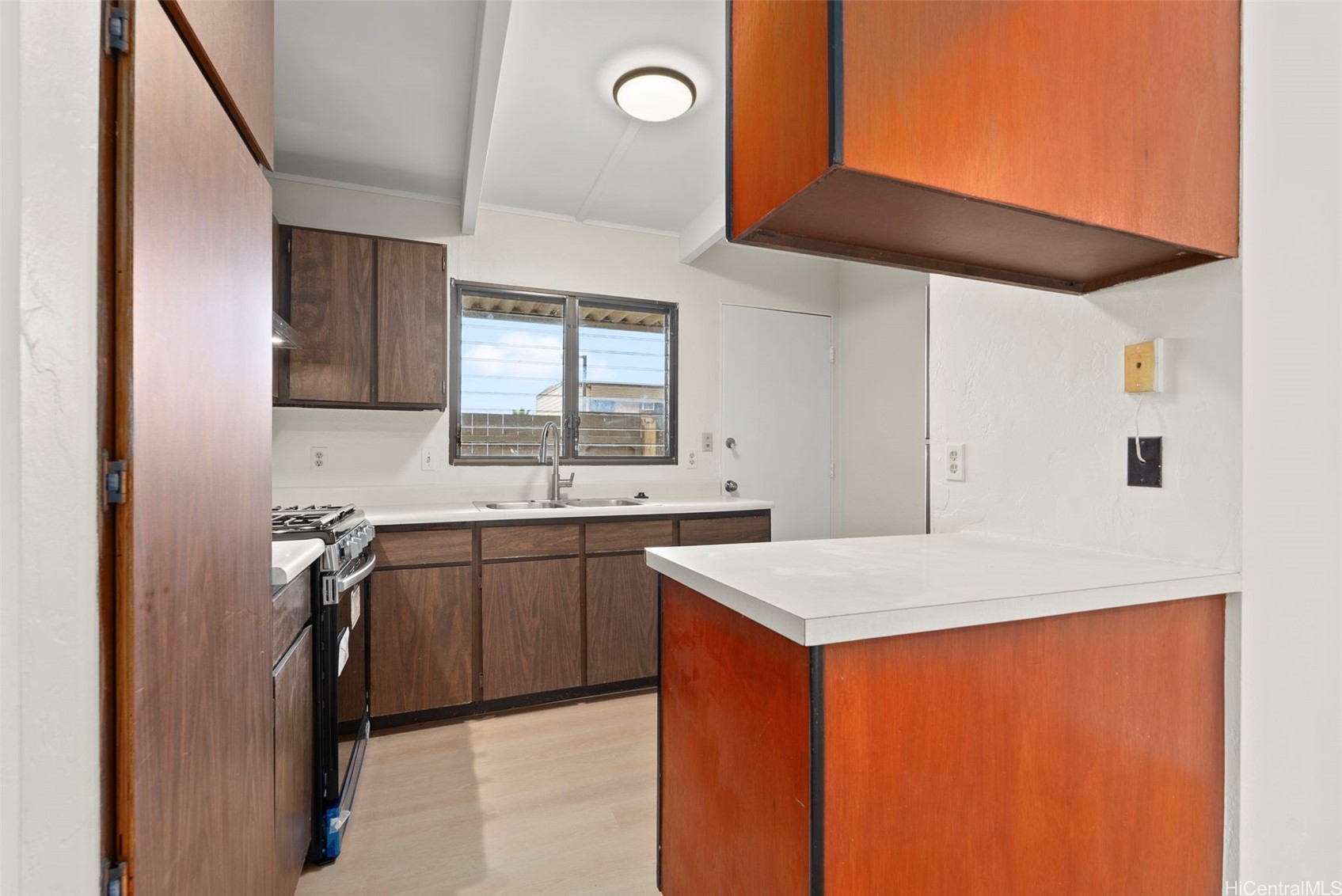 87-161 Helelua Street 2