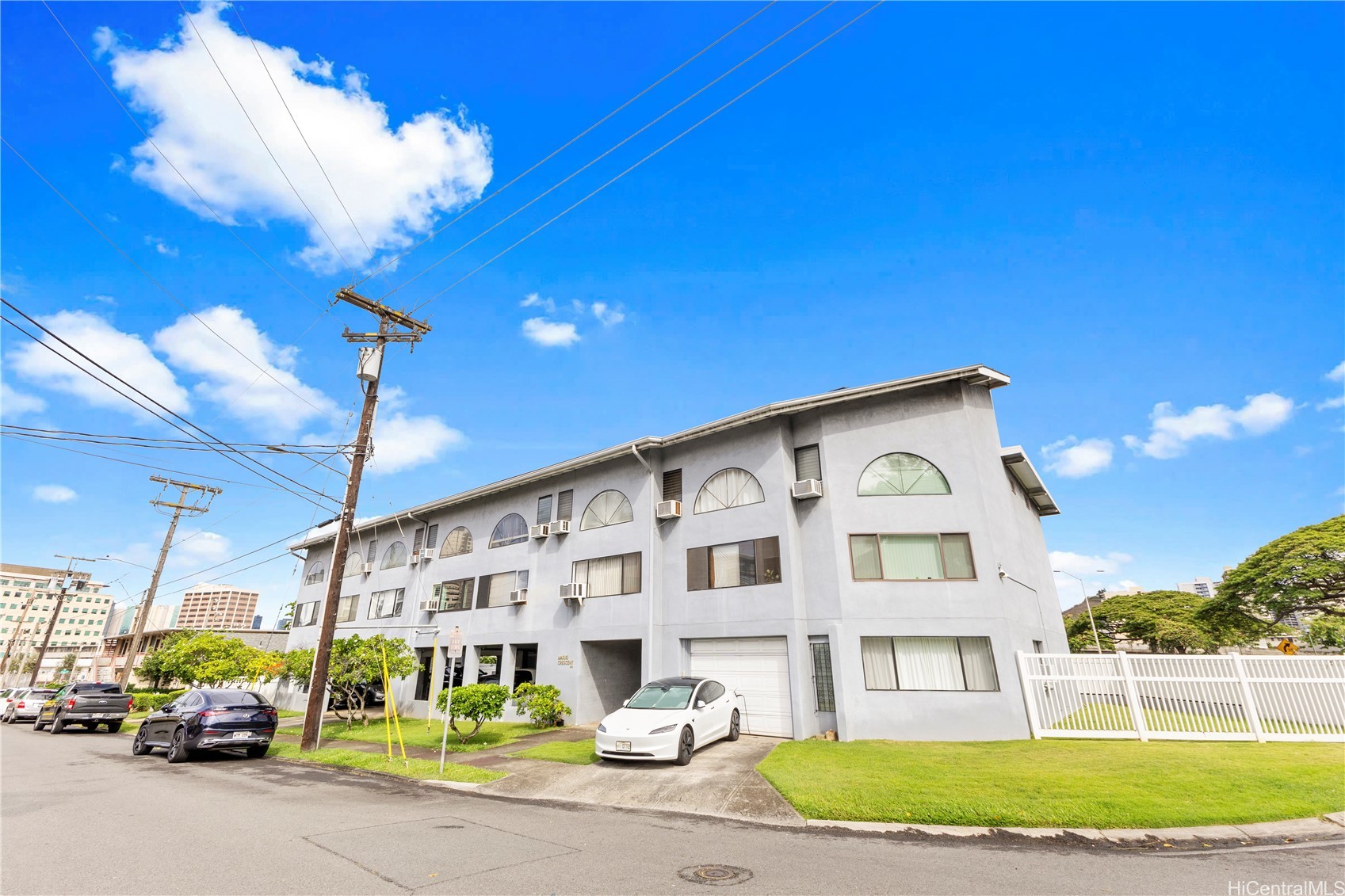 Makiki Crescent Condominium