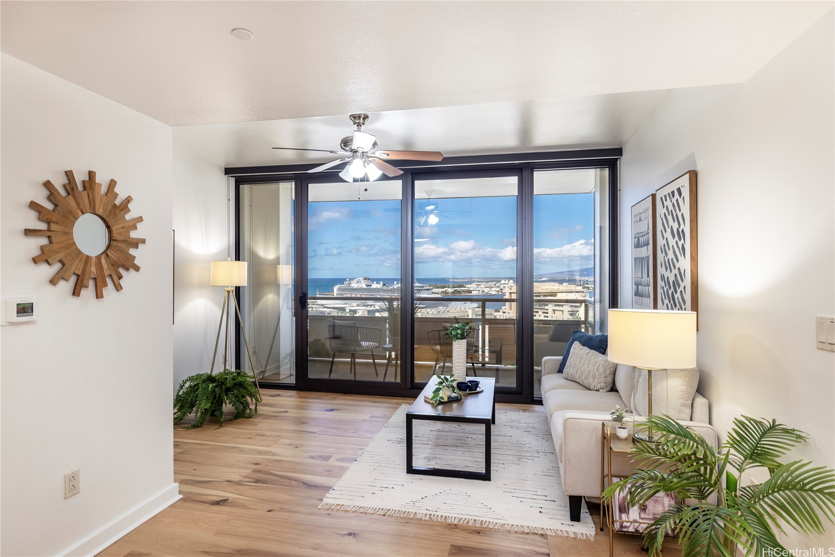 600 Queen Street 2003