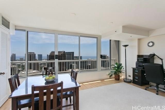 1212 Nuuanu Avenue 4002