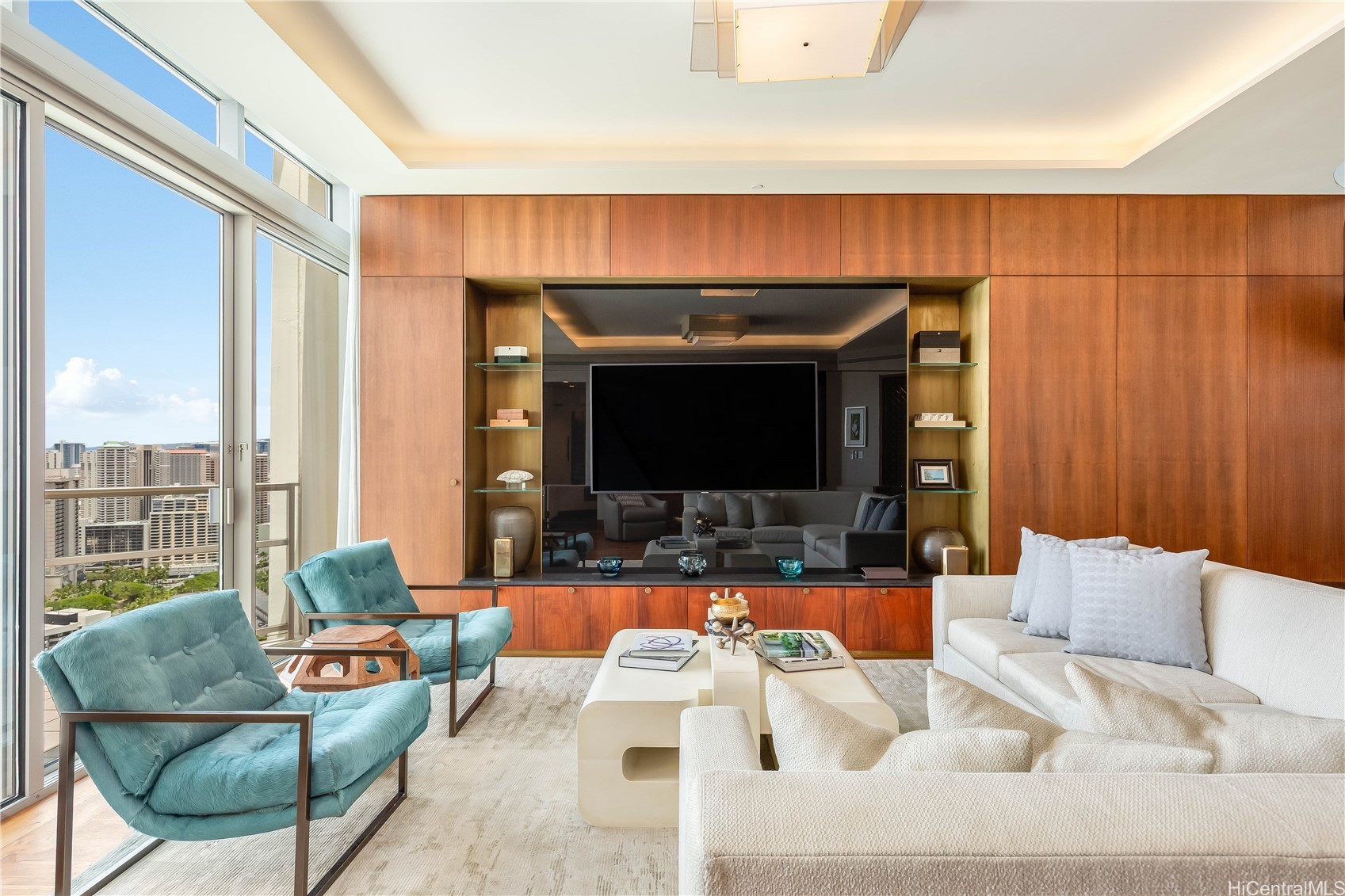 223 Saratoga Road PHD