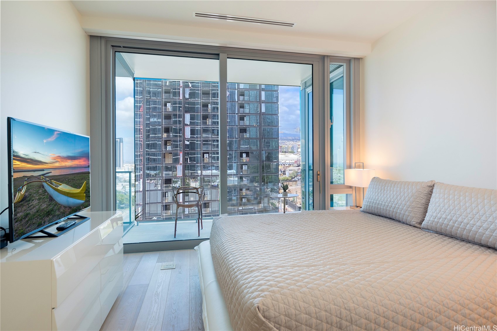 1118 Ala Moana Boulevard 1203