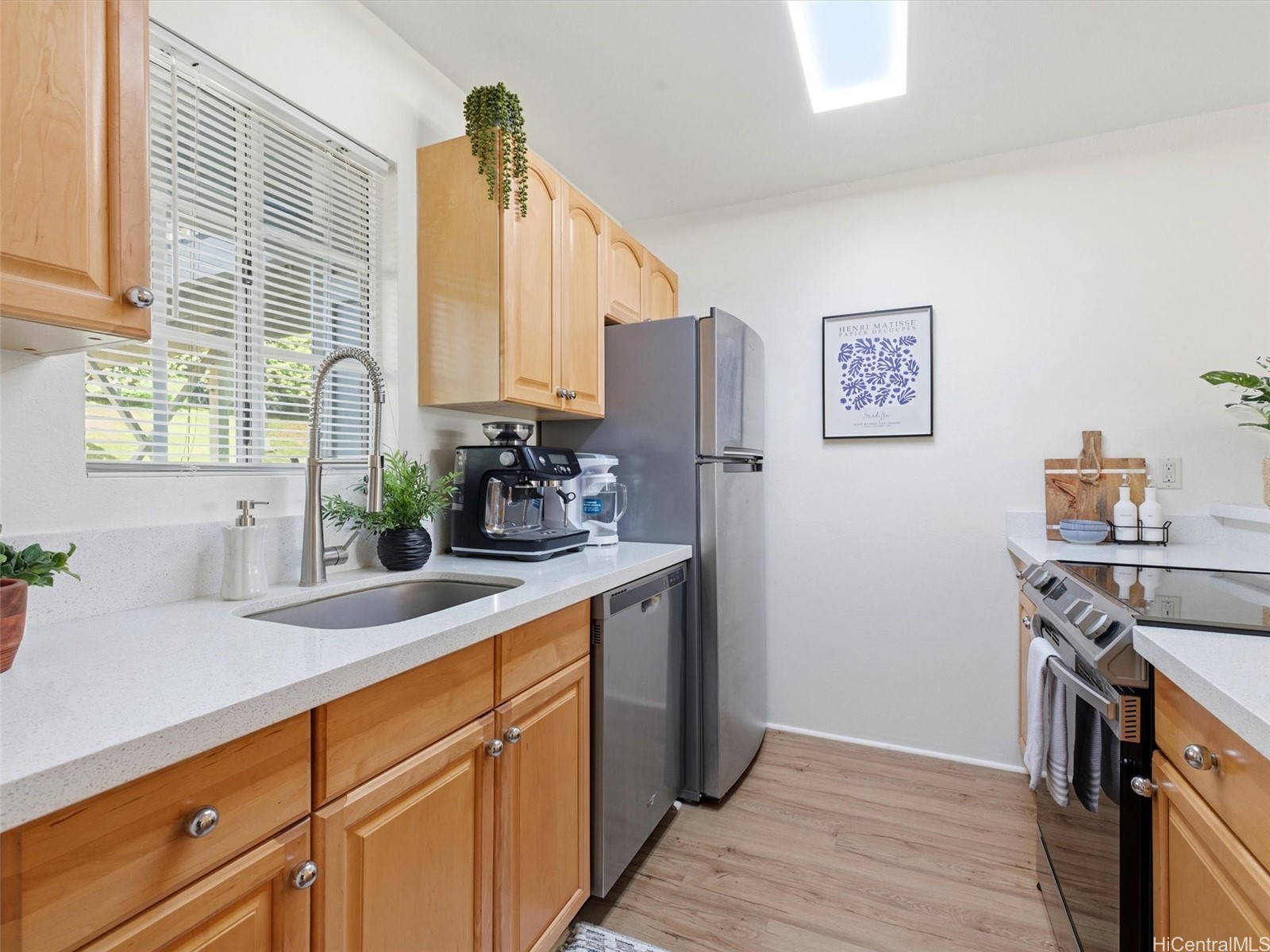 92-1031 Alaa Street 17103