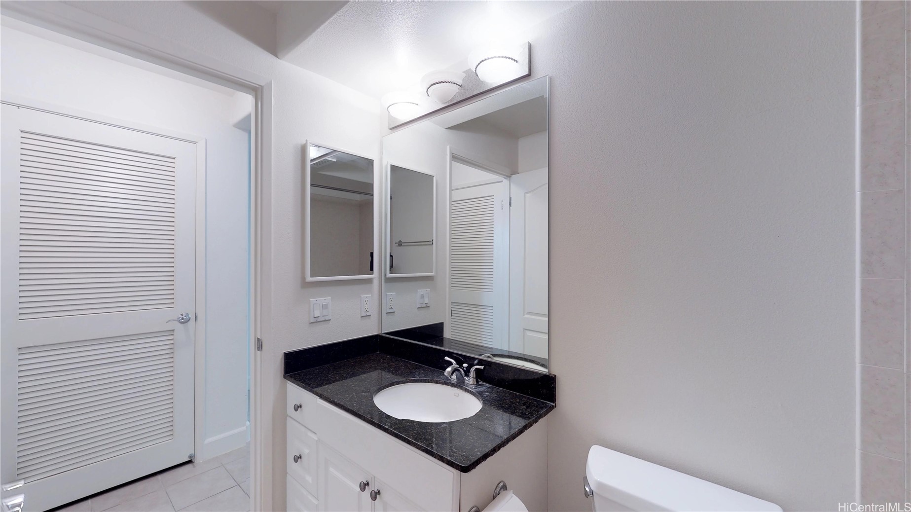 92-1033 Koio Drive M15-6