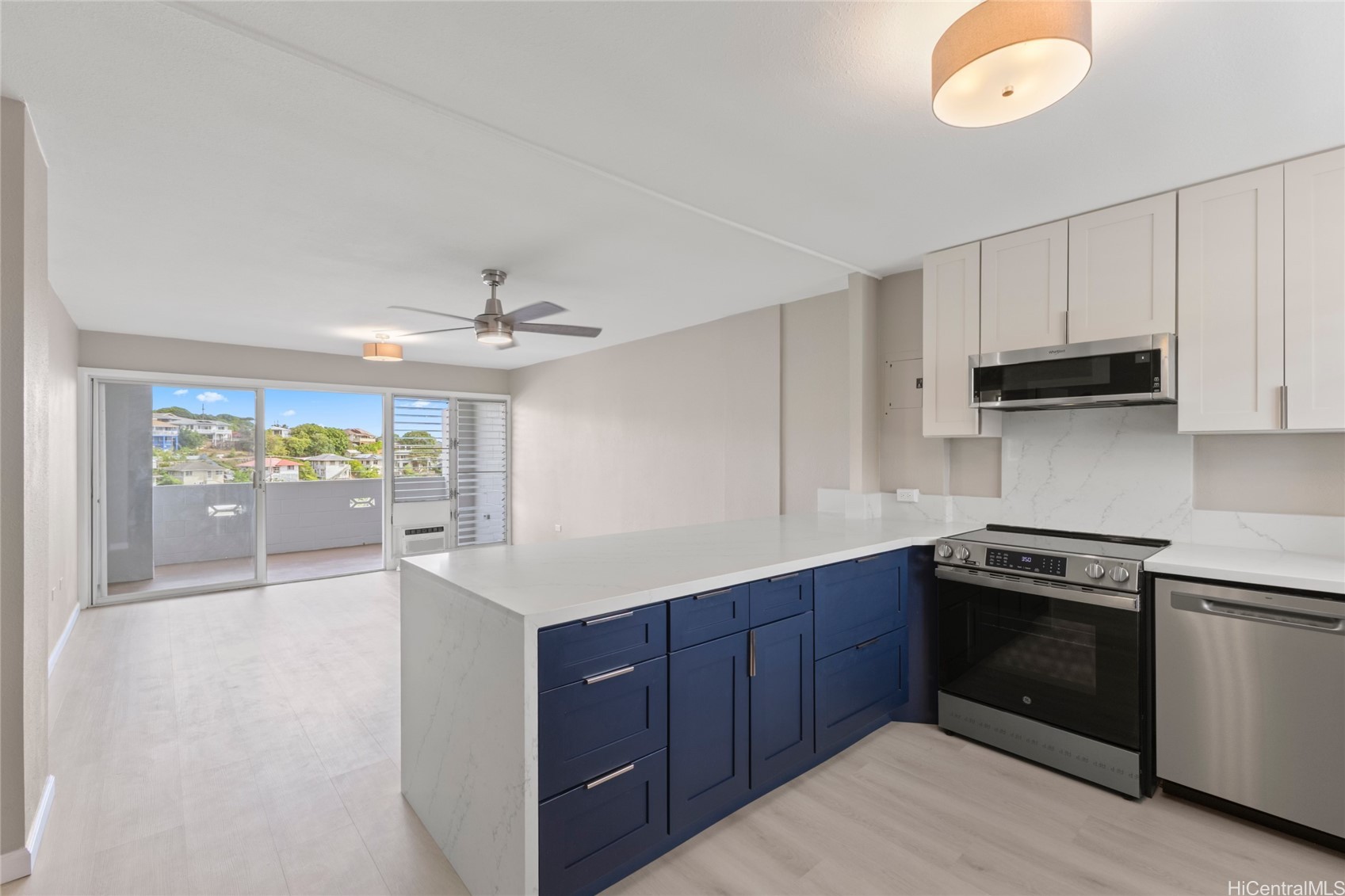2001 Aupuni Street 803