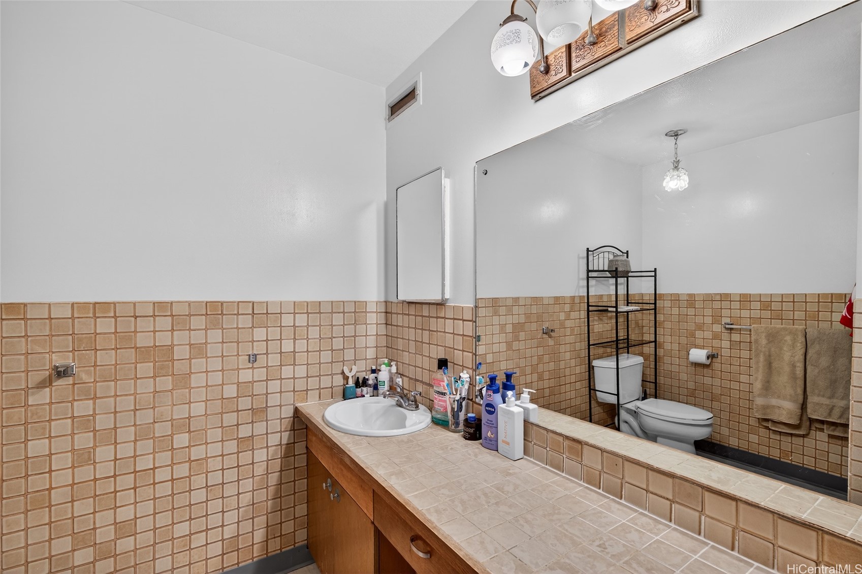 1720 Ala Moana Boulevard 407A