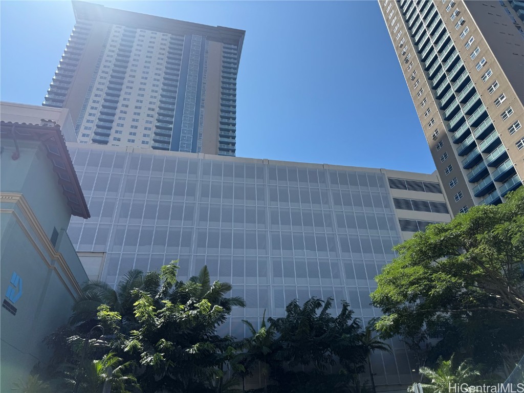 801 South St Condominium