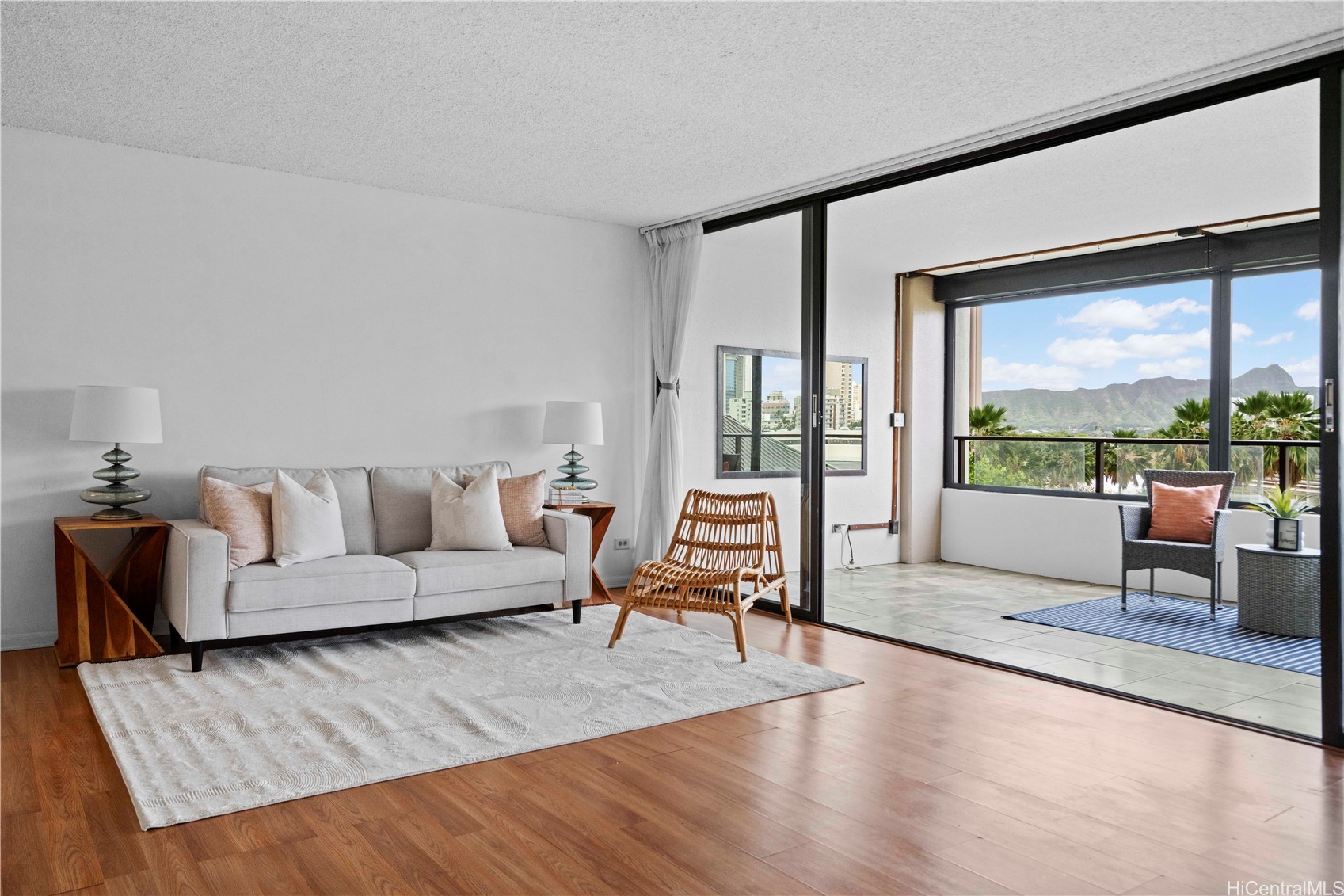 581 Kamoku Street 504