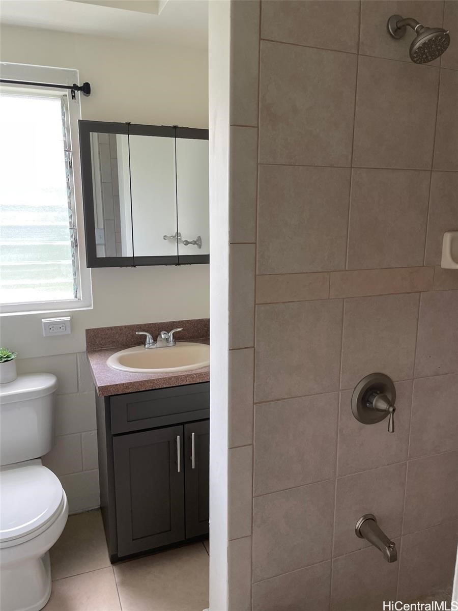 725 Kihapai Place B1