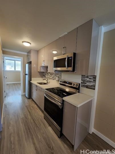 425 Ena Road B101