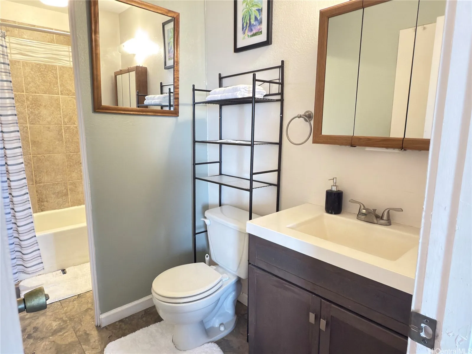 Waipahu, Hawaii 96797, United States, 2 Bedrooms Bedrooms, ,2 BathroomsBathrooms,Residential,Active,102155