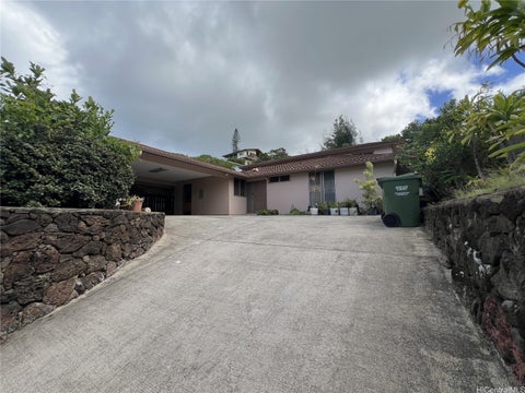 Photo of 1536 Kina Street, Kailua, HI 96734 (MLS # 202617232)