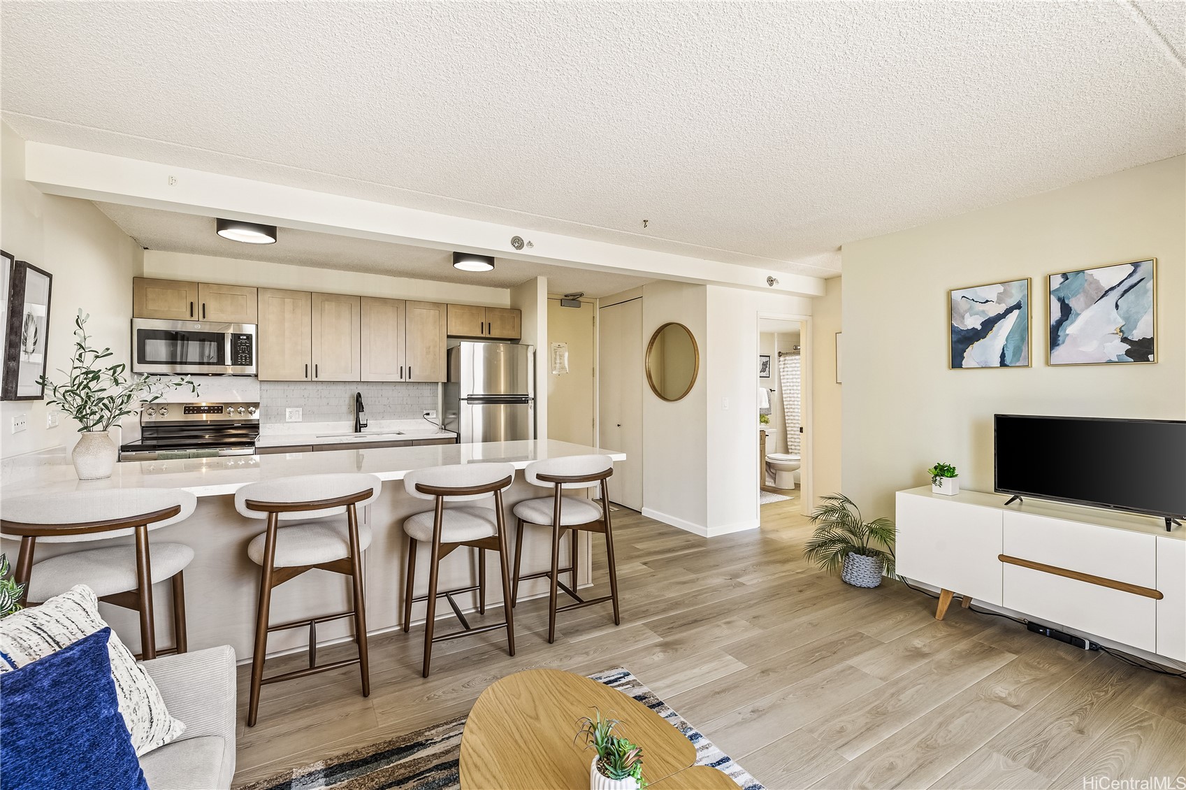 229 Paoakalani Avenue 912