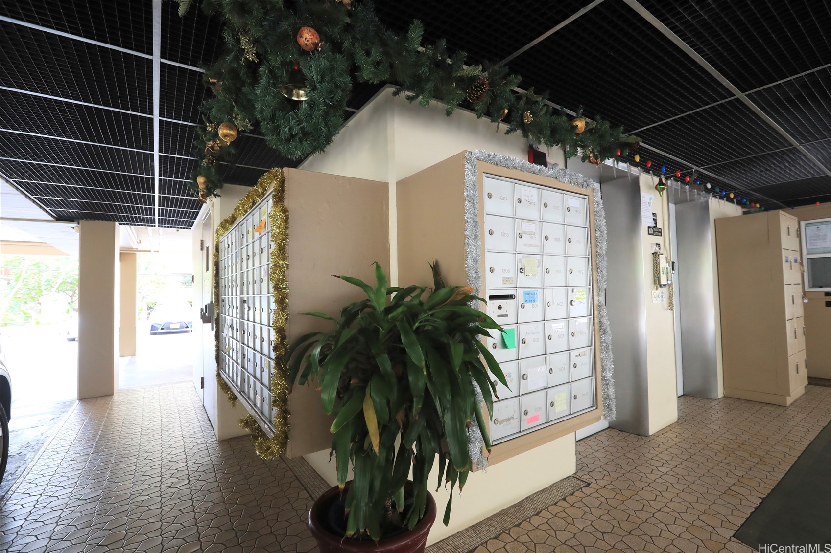 225 Kaiulani Avenue 1506