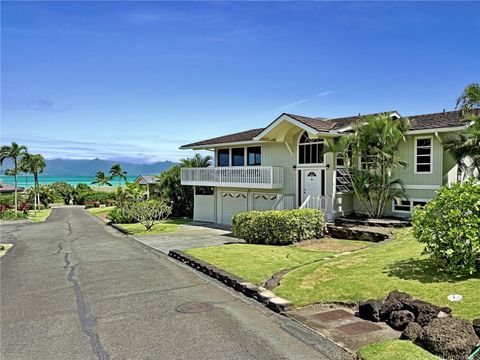 44-313 Kaneohe Bay Drive B Kaneohe HI 96744