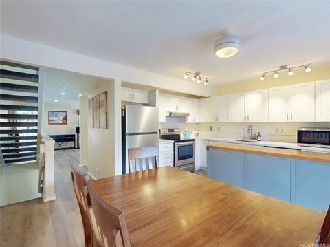 1096 Wainiha Street A Honolulu HI 96825