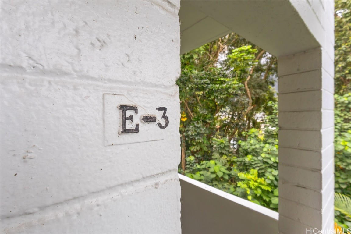 Na Pali Gardens Condominium
