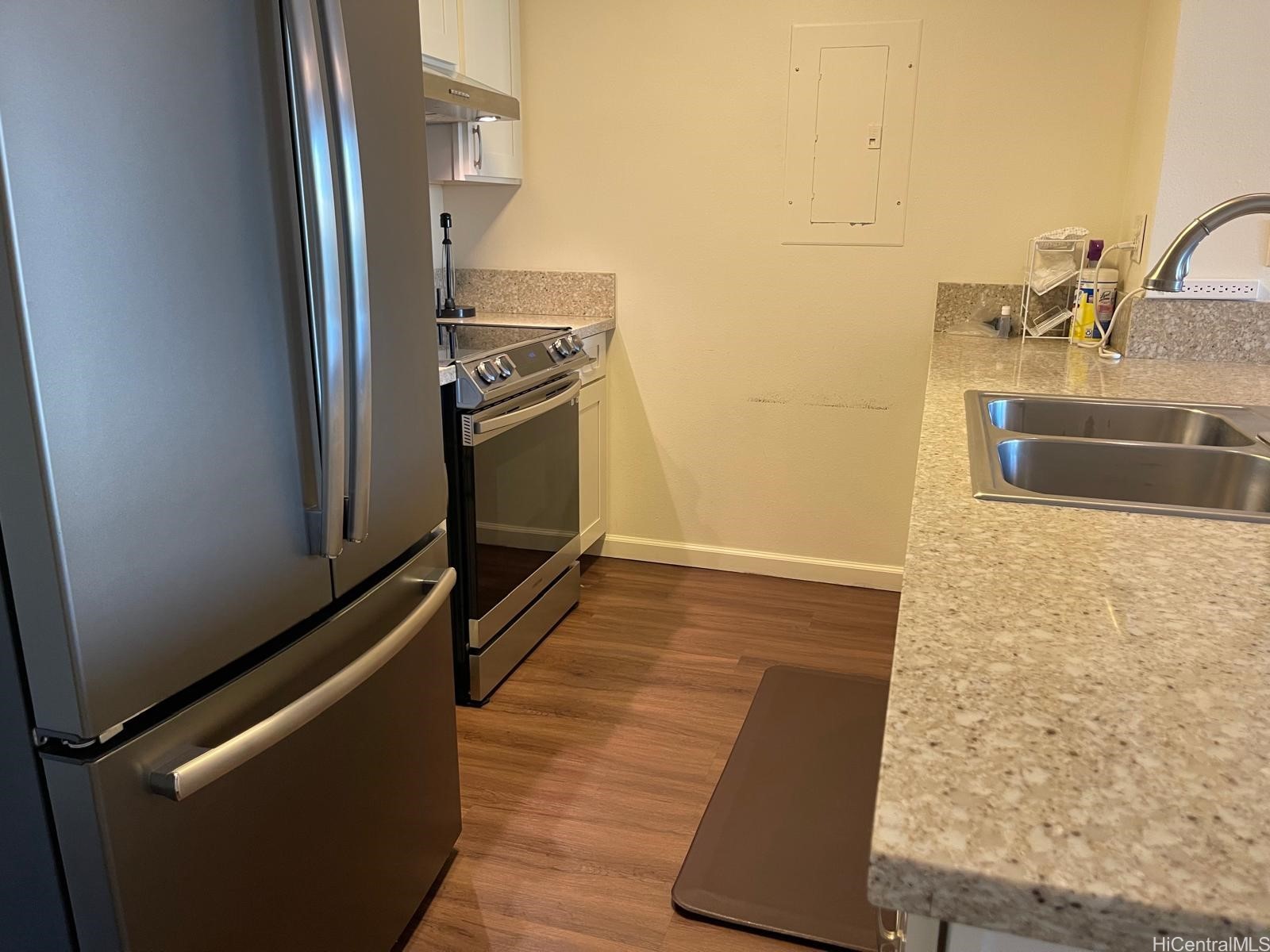 1450 Young Street 302