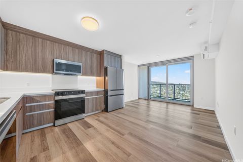 1500 Rycroft Street 3305R Honolulu HI 96814