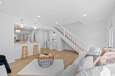 1151 Wainiha Street D Honolulu HI 96825