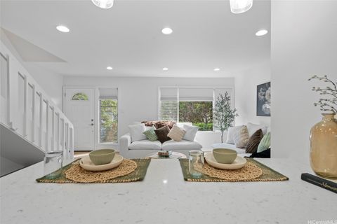 1151 Wainiha Street D Honolulu HI 96825