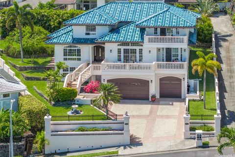 Photo of 1295 Aulepe Street, Kailua, HI 96734 (MLS # 202608378)