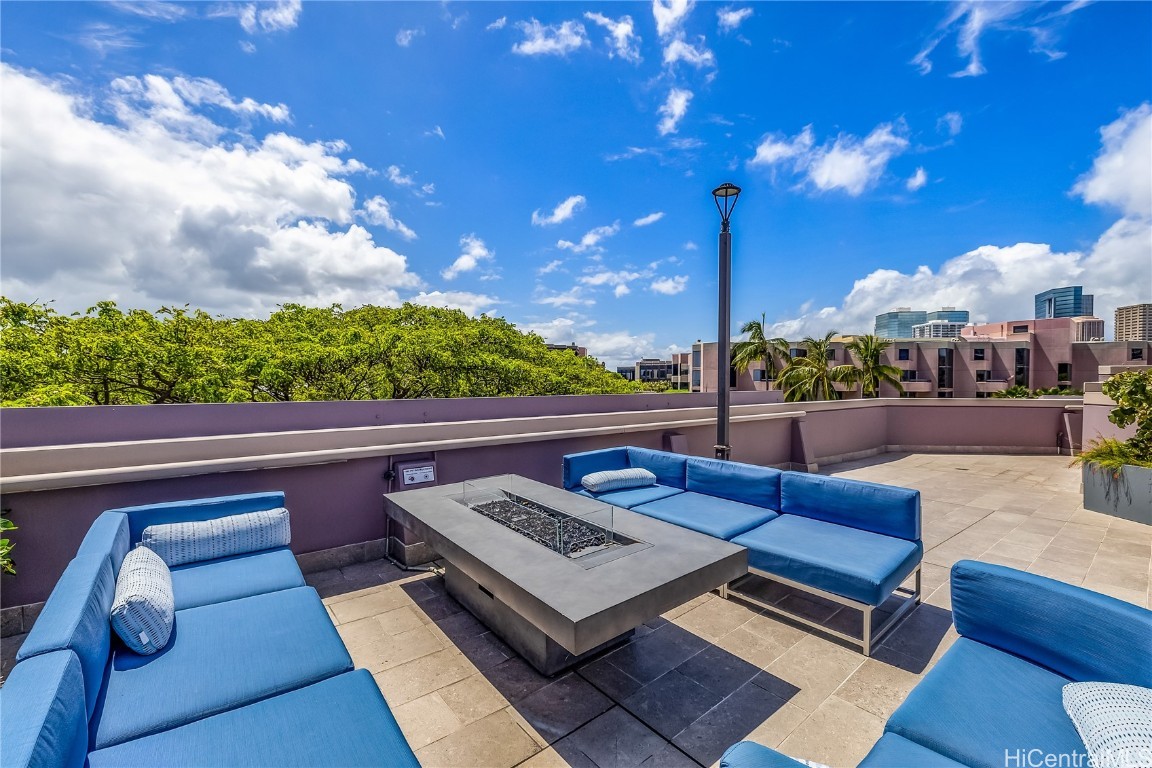 One Waterfront Tower Condominium